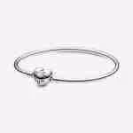 Bracciale Rigido con Chiusura a Cuore Bracciale Rigido con Chiusura a Cuore