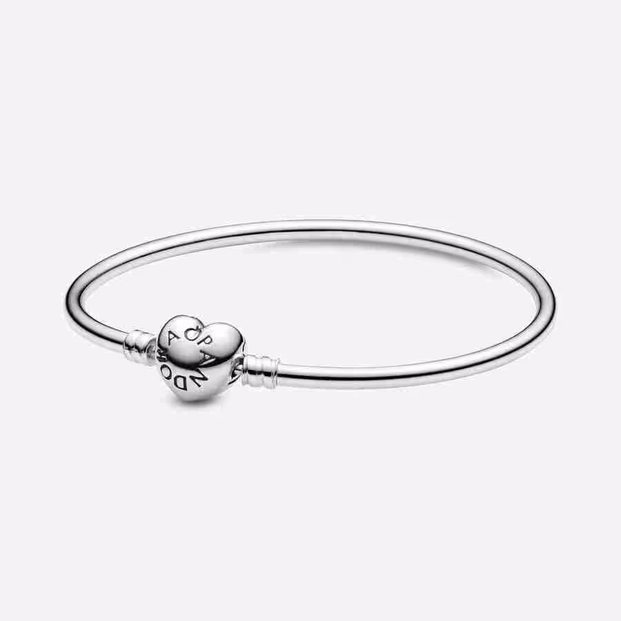 Bracciale Rigido con Chiusura a Cuore Bracciale Rigido con Chiusura a Cuore