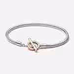 Bracciale con Chiusura a T e Cerchi Bracciale con Chiusura a T e Cerchi