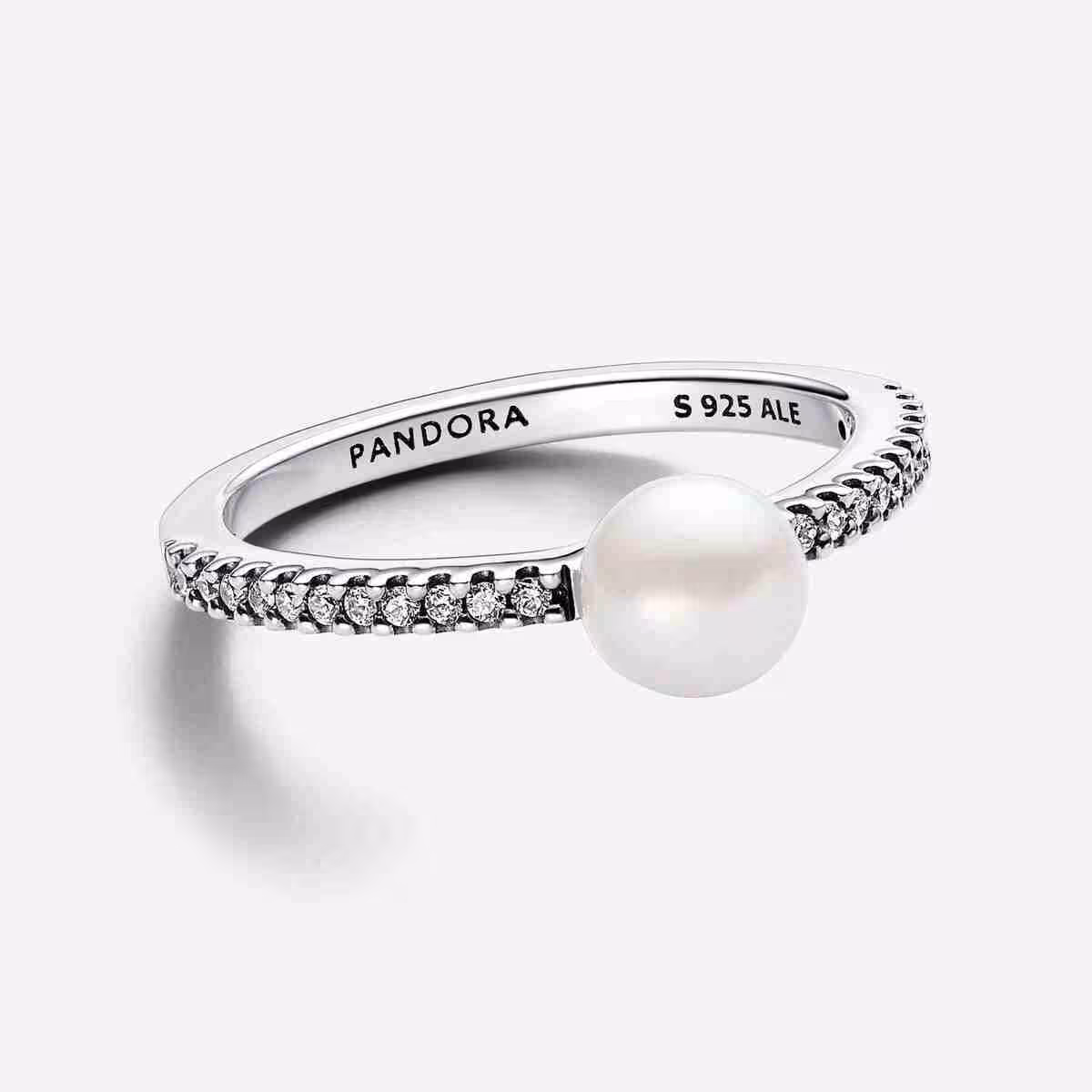 Anello Perla d’Acqua Dolce Coltivata e Pavè_3
