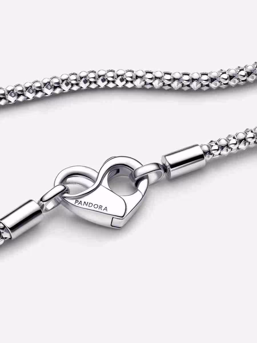 Collana Maglia Geometrica con Chiusura a Cuore_1