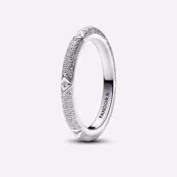 Anello Texture Martellata con Pietre