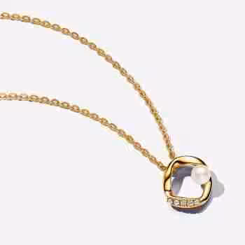 Collana Cerchio Linea Sinuosa con Perla d'Acqua Dolce Coltivata e Pavè-Placcato oro