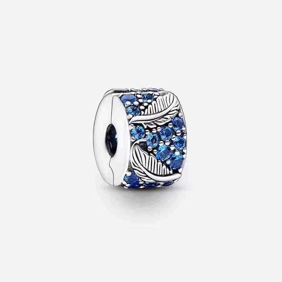 Clip Piume e Pavè Blu_1 (2) Clip Piume e Pave Blu 1 2