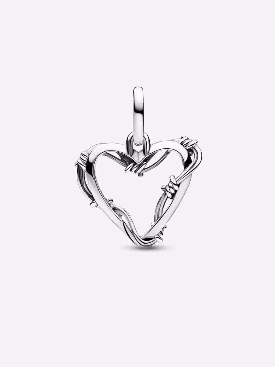 Charm Medallion Wire Heart Pandora ME_1
