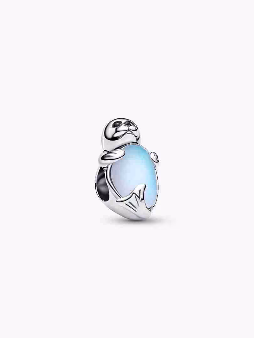 Charm Cucciolo di Foca Hold Me Close Charm Cucciolo di Foca Hold Me Close