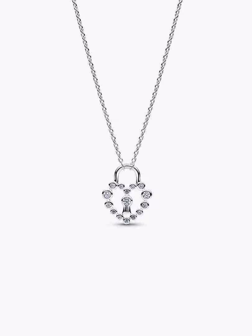 Collana Lucchetto Cuore Luminoso Collana Lucchetto Cuore Luminoso